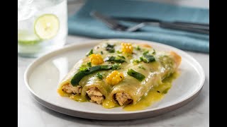 Enchiladas poblanas con pollo y queso gratinado  Kiwilimón [upl. by Nevur]