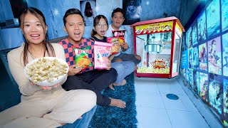 BIKIN BIOSKOP DI GUDANG NONTON FILM HOROR SEREM BANGET [upl. by Enneirda]