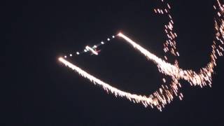 Johan Gustafsson Glider Display Friday Night Alight Avalon Airshow 2017 [upl. by Azarcon]