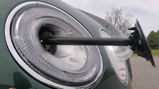 2017 Bentley Bentayga head lamp washer system  Javier Mota [upl. by Ezequiel966]