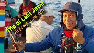 Serunya Mancing di Tengah Laut Jawa ketika situasi Pasang Surut [upl. by Ahsenal447]