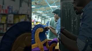 டைட்டானிக் லேடி சோபா 😂 Furniture Shop Prank [upl. by Alisander102]