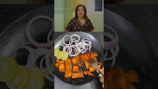 Farah khan’s favourite tandoori paneer tikka recipe ytshort farahkhan paneertikka [upl. by Grimaud]