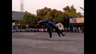 atraksi bass drum STIMART AMNI semarang  flying baby [upl. by Ridglea]