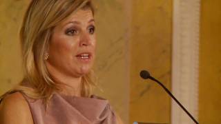 Prinses Máxima reikt Appeltjes van Oranje 2011 uit [upl. by Oyr]