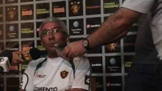 Givanildo Oliveira conta quotcausoquot do futebol [upl. by Ahsian]