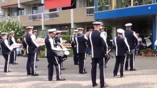 Airborne Malletband Oosterbeek spelen voor de bewoners van de Molenberg Oosterbeek [upl. by Nylrebma]