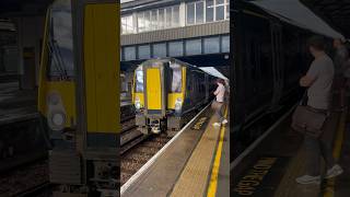 South Western Railway 458422 amp 458420 arriving at Clapham Junction [upl. by Ikram]