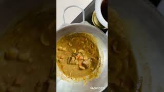 Pittu amp Cashew chicken curry with Lunu Miris 👩🏼‍🍳👨🏼‍🍳 [upl. by Oflodur]