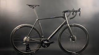 Bicicleta Orbea Orca M20iTEAM Ultegra Di2 2024 [upl. by Nerad587]