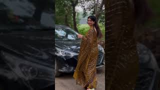 Hasdi hasdi ne 💯 love farmaish pyar saree golden ytshorts youtubeshorts [upl. by Zilada]