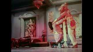 Yarukkaga Ithu Yarukkaga Video Song  Vasantha Maligai Tamil Movie  Sivaji Ganesan  Vanisri [upl. by Nana221]