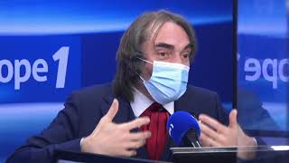 Cédric Villani  quotCe nest pas le vaccin du gouvernement mais le vaccin de laboratoiresquot [upl. by Ilenay305]