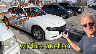 The best on line auction out there Looking at a few cars from the state of Indiana More police cars [upl. by Naliorf543]