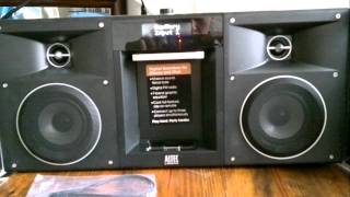 Altec Lansing iMT 810 VS Altec Lansing iMT 800 [upl. by Ahsilrak409]