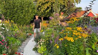 August Garden Tour  Late Summer Cottage Garden  Perennial Garden [upl. by Seow]