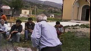 ΔΟΥΚΑ ΒΡΥΣΗ ΠΑΣΧΑ 1996 ΧΟΡΟΣ 1Β  DOYKA VRISI GREEK EASTER 1996 DANCING PART 1B [upl. by Laohcin]