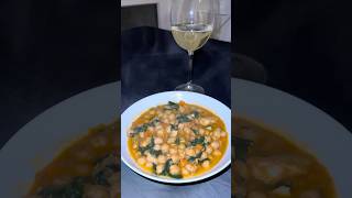 Traditional Spanish Recipe Potaje de garbanzos con espinacas [upl. by Conias842]