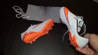 Krampon  Nike Hypervenom Phinish 2 Tanıtım [upl. by Akemehc260]