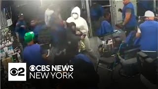 Video Barber wrestles with gunman in Queens barbershop [upl. by Haneehs]