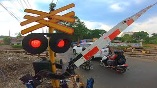 Railroad Crossing Indonesia  Perlintasan Kereta Api 2022 [upl. by Dayle]