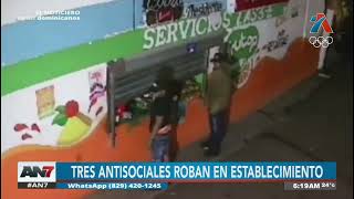 Tres antisociales roban en establecimiento [upl. by Eaned]