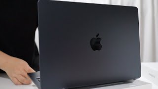 13inch MacBook Air with M2 chip in Midnight  Incase Hardshell Case [upl. by Jeritah655]