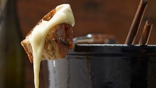 Recette  Fondue savoyarde [upl. by Naud]