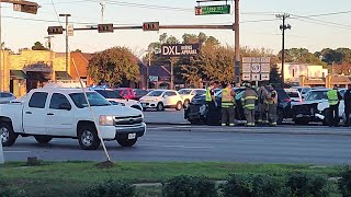 TRAFFIC ALERT Major crash on Loop 323 Broadway slows morning commutes [upl. by Chapen282]