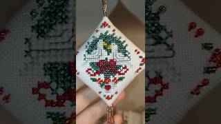 Моя третья подушка Mill Hill на🎄🥰своимирукамиbeads handmadeвышивкаcrossstitch бисерdiy [upl. by Arded]