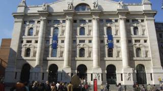 Borsa Italiana btp oggi  crollo  spread record  video [upl. by Adanar311]