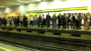 EL METRO LLENO NAHH [upl. by Silbahc]