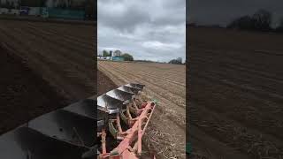 Ploughing in Ireland with Fendt 828 [upl. by Nutsud964]