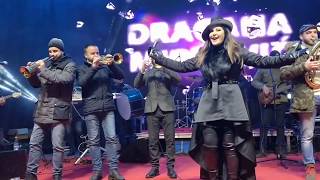 Himna trubača Umrecu zbog tebe  LIVE  Dragana Mirković i Orkestar Ivana Jovanovića [upl. by Selokcin]