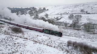 SR No926 Repton passes a snow covered Moorgates  17th December 2022 [upl. by Hinson722]