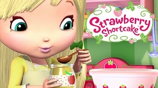 Strawberry Shortcake 🍓 ★ CREATIVE CUPCAKING HD ★🍓 Strawberry Shortcake  Berry Bitty Adventures [upl. by Kahaleel424]