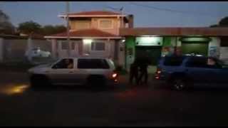 Nissan Pathfinder Terrano vs Toyota Hilux surf [upl. by Dodson]