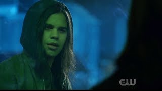 The Flash 6x05 Cisco finds Gypsys killer [upl. by Parry]