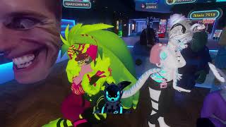 Haciendo cositas en VRChat [upl. by Leftwich]