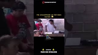 Quando vc paga barato para dj 😂😂🤣 viralmusic funk eletronics musica eletronic dj [upl. by Dahsar]