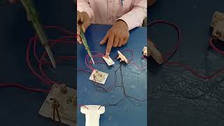 Identifying Series and Parallel circuits  shorts  youtubeshorts [upl. by Meda581]