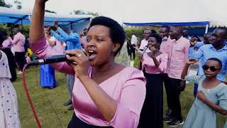 Choral igihe niki mugitaramo cya Hinduka family choir byari bishyushye🤗🤗🤗 [upl. by Sivert]