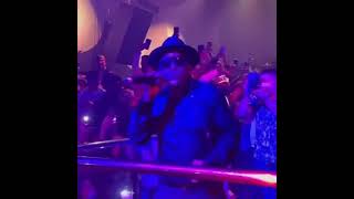 Tego calderon cantando en vivo en miami [upl. by Persian]