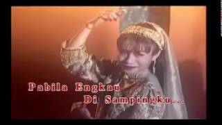 AMELINA amp SHEEDA  Secangkir Madu Merah KARAOKE [upl. by Husein]