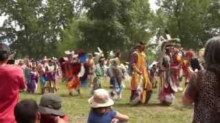 Pow Wow  Kahnawake 2014  Grand Entry  Dancers  HD [upl. by Gnuoy]