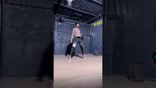 Thottu thottu pogum thendral dance cover ❤️thottuthottupogumthendral unluckyvinoth viral [upl. by Jacinda839]