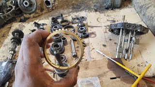 Changing transmission rings in the gearbox Toyota [upl. by Warp408]