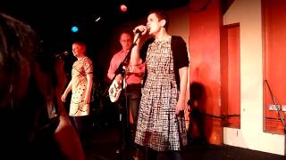 Talulah Gosh Dont Go Away  100 Club 041113 [upl. by Eijneb623]