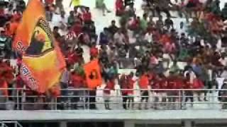 Suphanburi FC 40 Narathiwas FC Thai Division1 2010wmv [upl. by Annawal752]