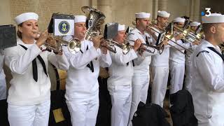 Centenaire MeuseArgonne  les hymnes Français et Américains par la fanfare de lUS Army [upl. by Rovaert646]